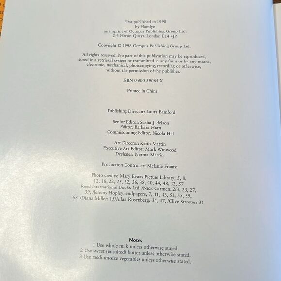 The pumpkin cookbook. Edited by Nicola Hill. - Picture 3 of 4